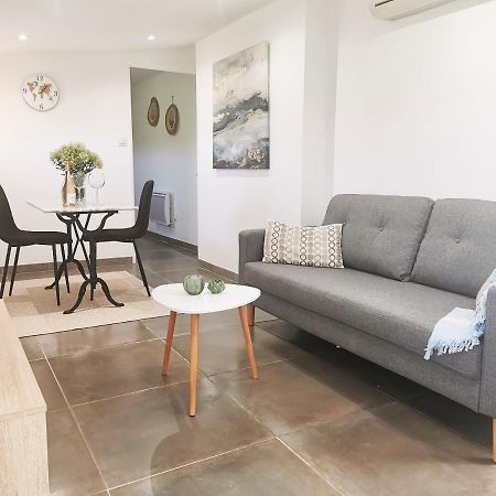 Maison De Vacances L'Hote Champetre Campagne Arlesienne מראה חיצוני תמונה