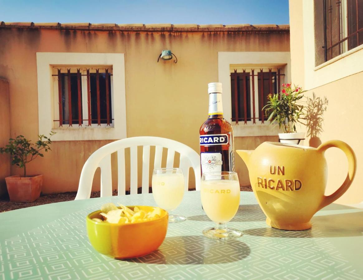 Maison De Vacances L'Hote Champetre Campagne Arlesienne מראה חיצוני תמונה