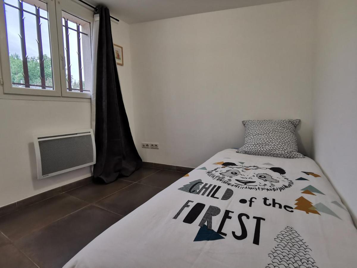Maison De Vacances L'Hote Champetre Campagne Arlesienne מראה חיצוני תמונה