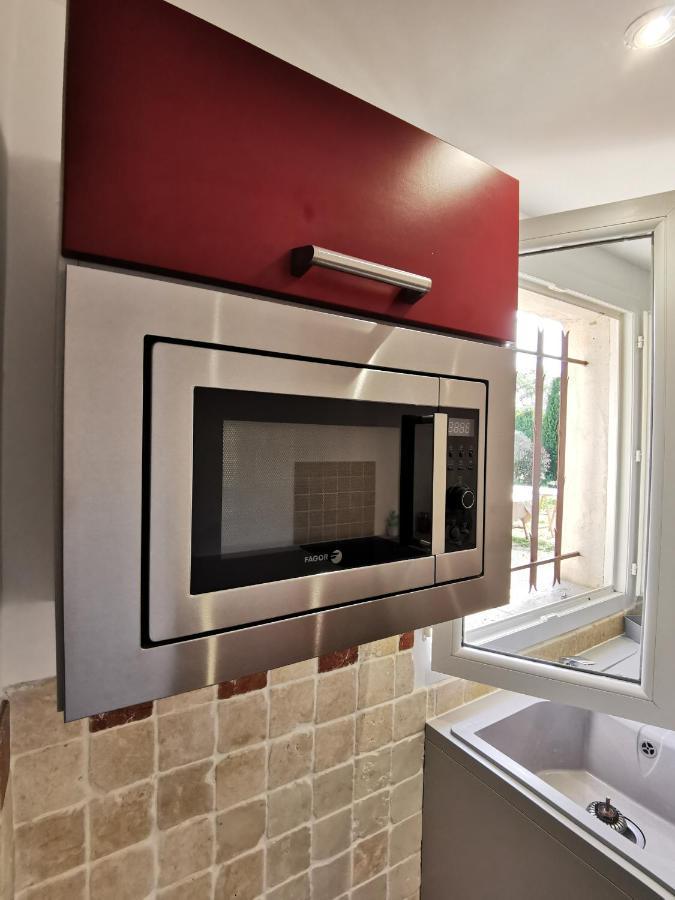Maison De Vacances L'Hote Champetre Campagne Arlesienne מראה חיצוני תמונה