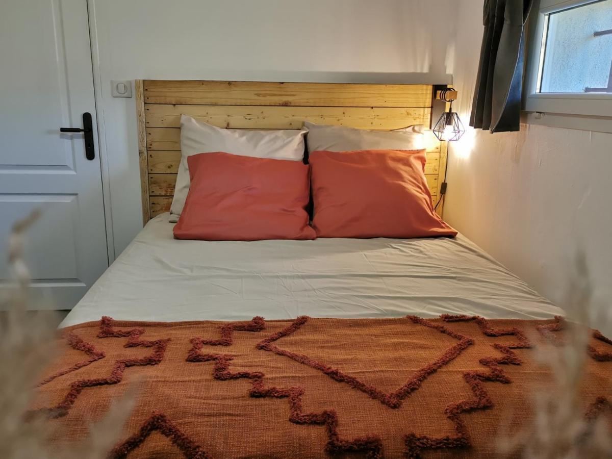 Maison De Vacances L'Hote Champetre Campagne Arlesienne מראה חיצוני תמונה