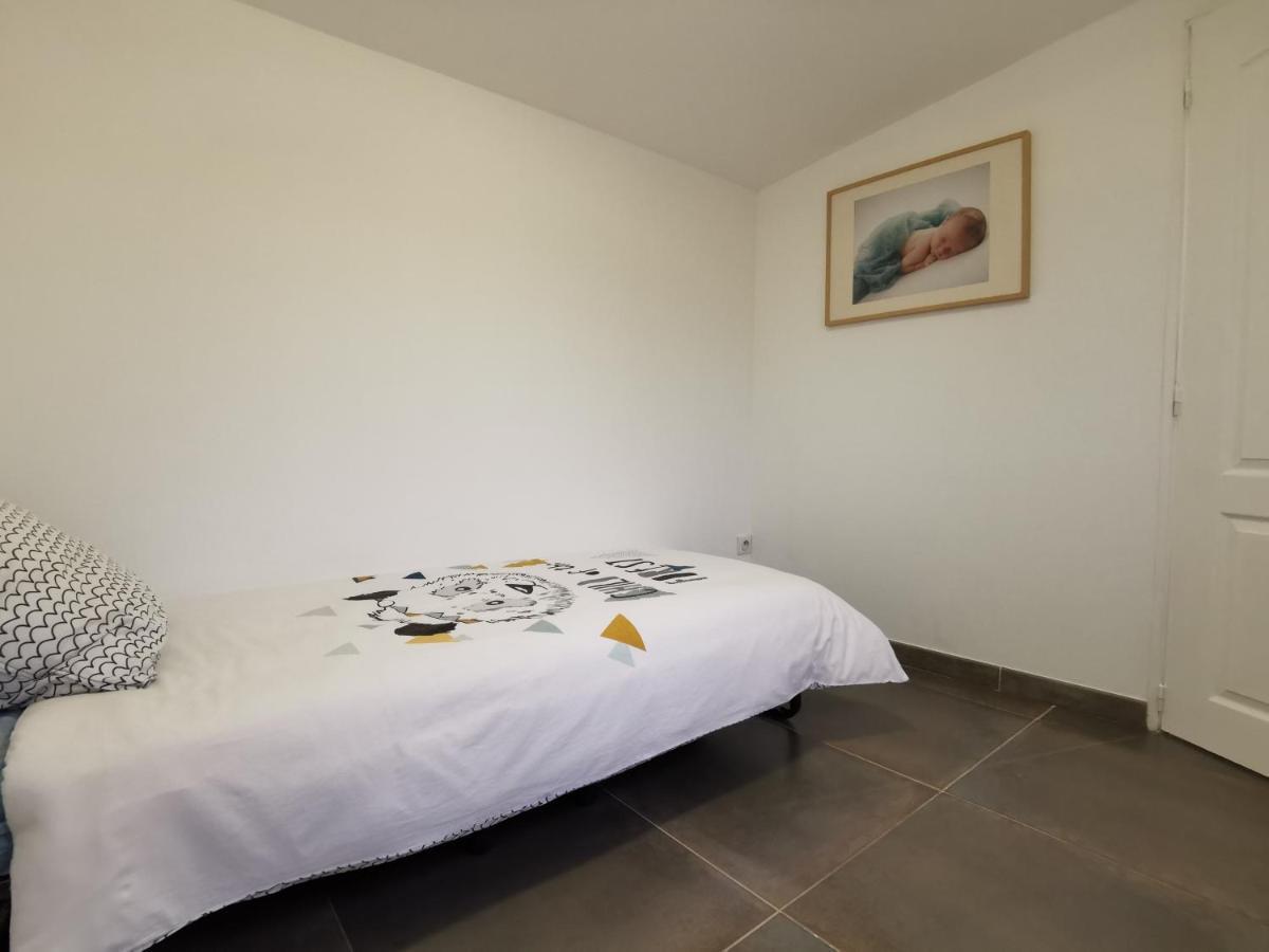 Maison De Vacances L'Hote Champetre Campagne Arlesienne מראה חיצוני תמונה
