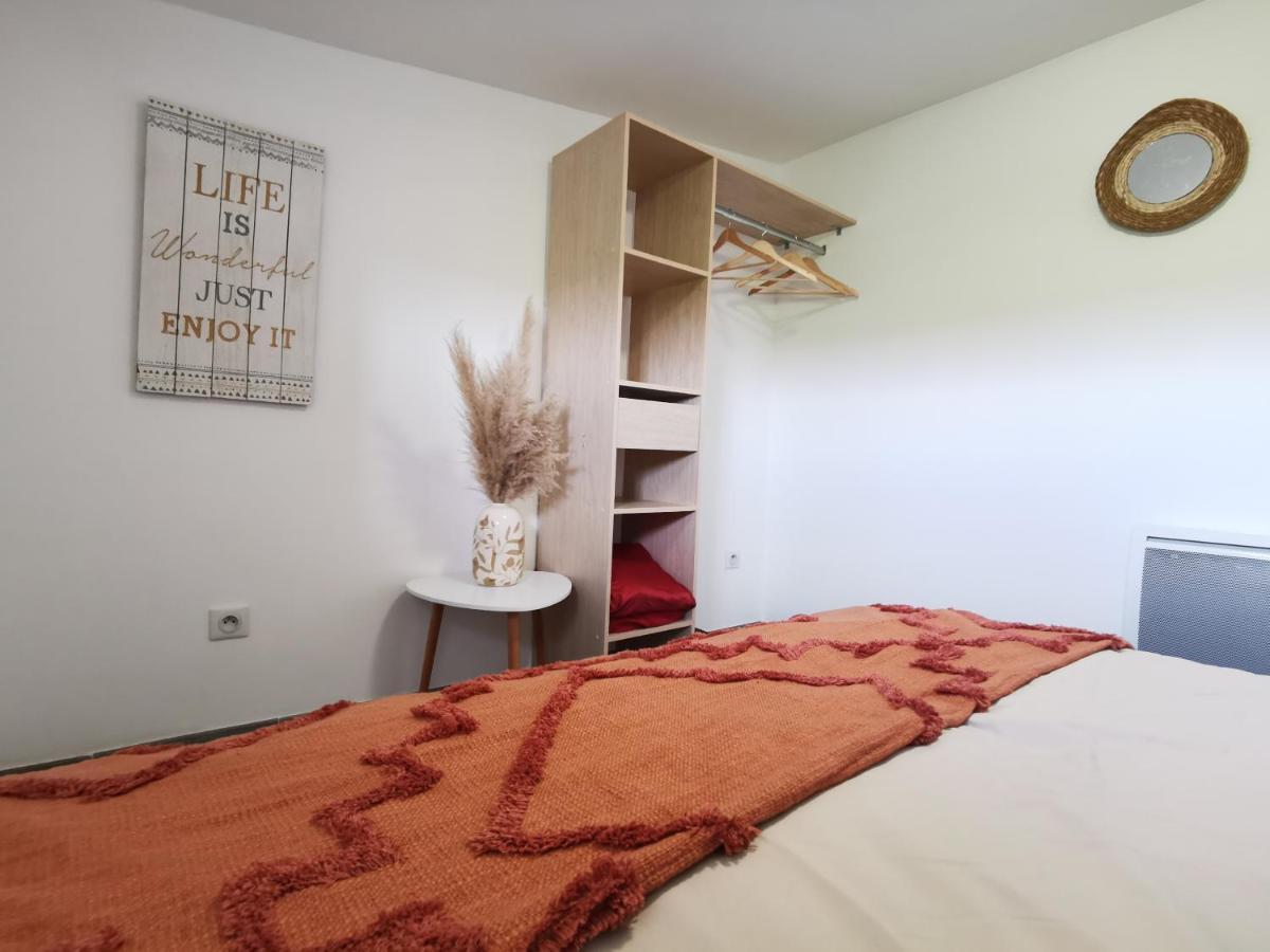 Maison De Vacances L'Hote Champetre Campagne Arlesienne מראה חיצוני תמונה